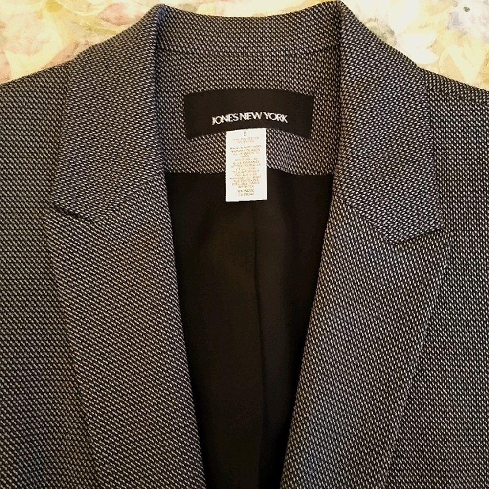 Jones New York sz6- New with Tags!